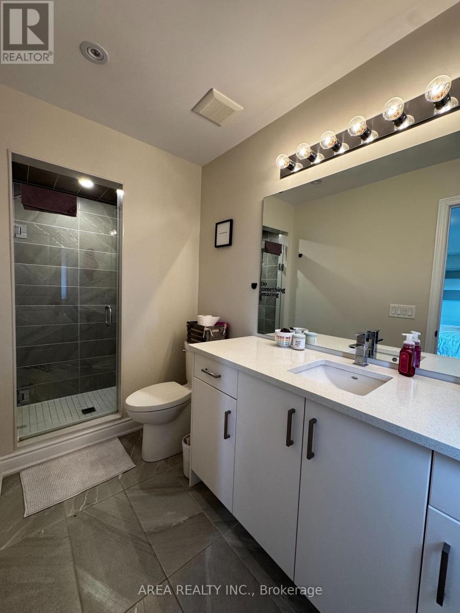 64 Stately Drive, Wasaga Beach, Ontario  L0M 1S0 - Photo 12 - S12216946