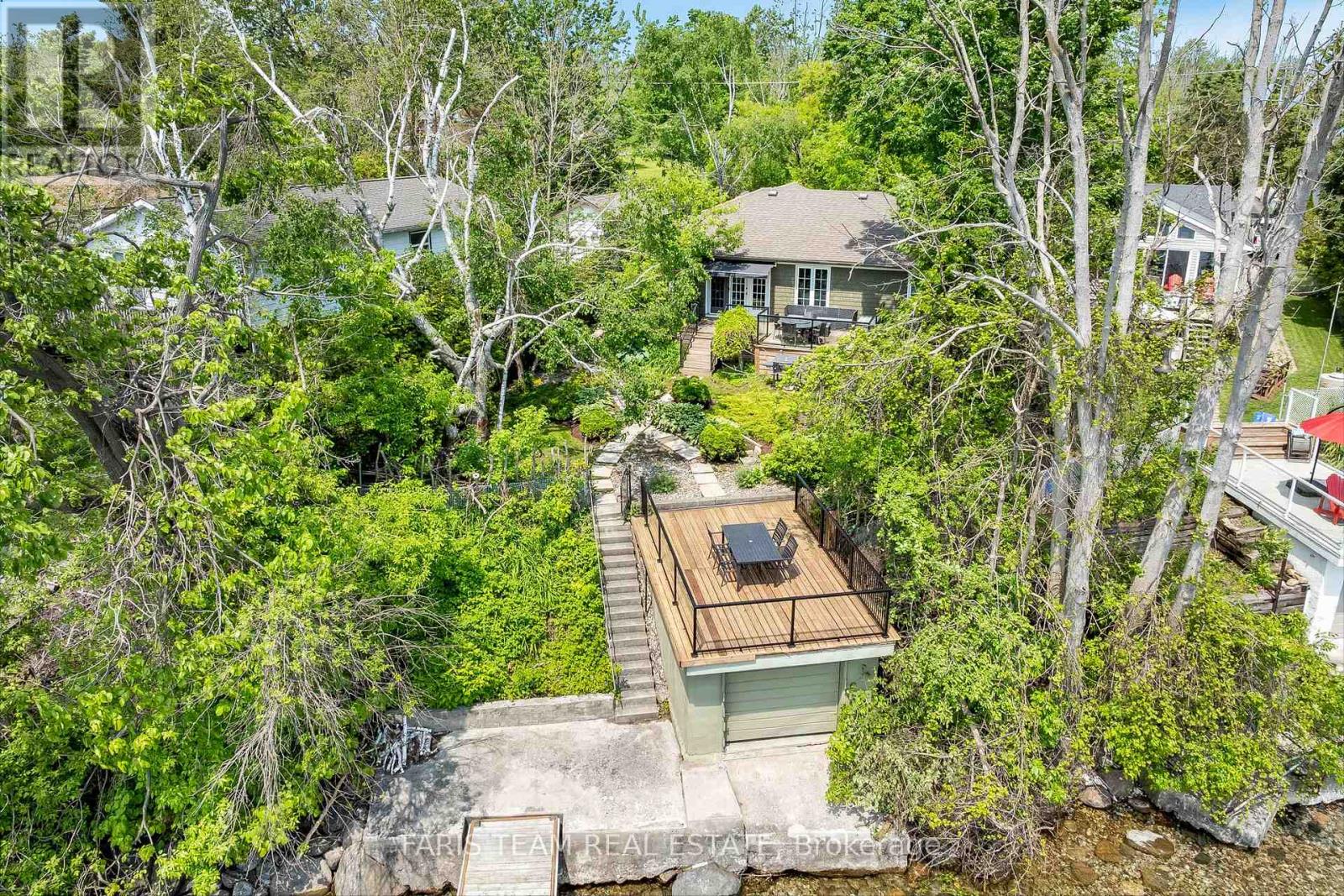 Property at 1075 LAKESHORE ROAD E image 2
