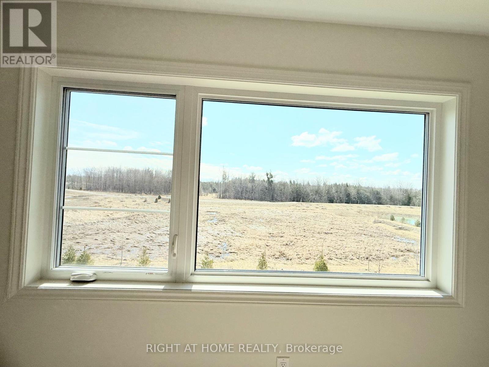 30 Shepherd Drive, Barrie, Ontario  L9J 0P3 - Photo 10 - S12217031