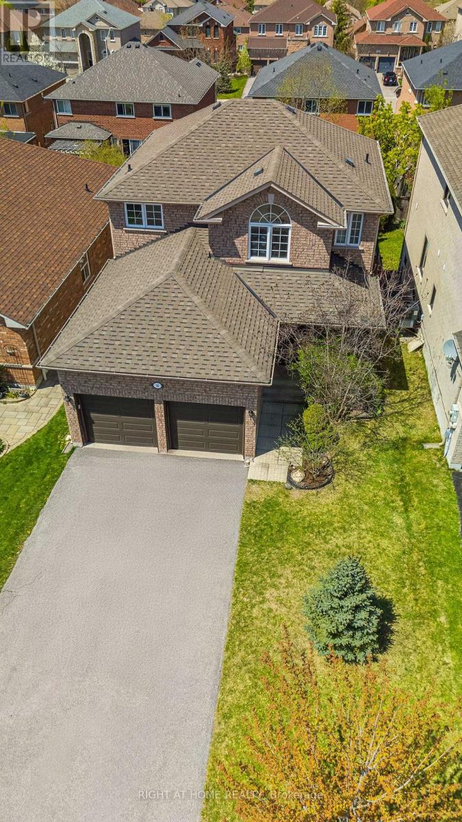 14 Prince Of Wales Drive, Barrie, Ontario  L4N 0T5 - Photo 2 - S12217039