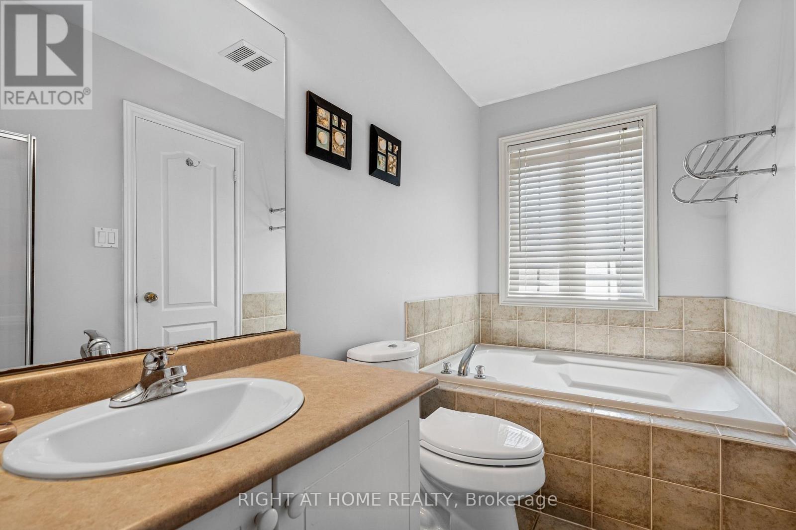 14 Prince Of Wales Drive, Barrie, Ontario  L4N 0T5 - Photo 33 - S12217039