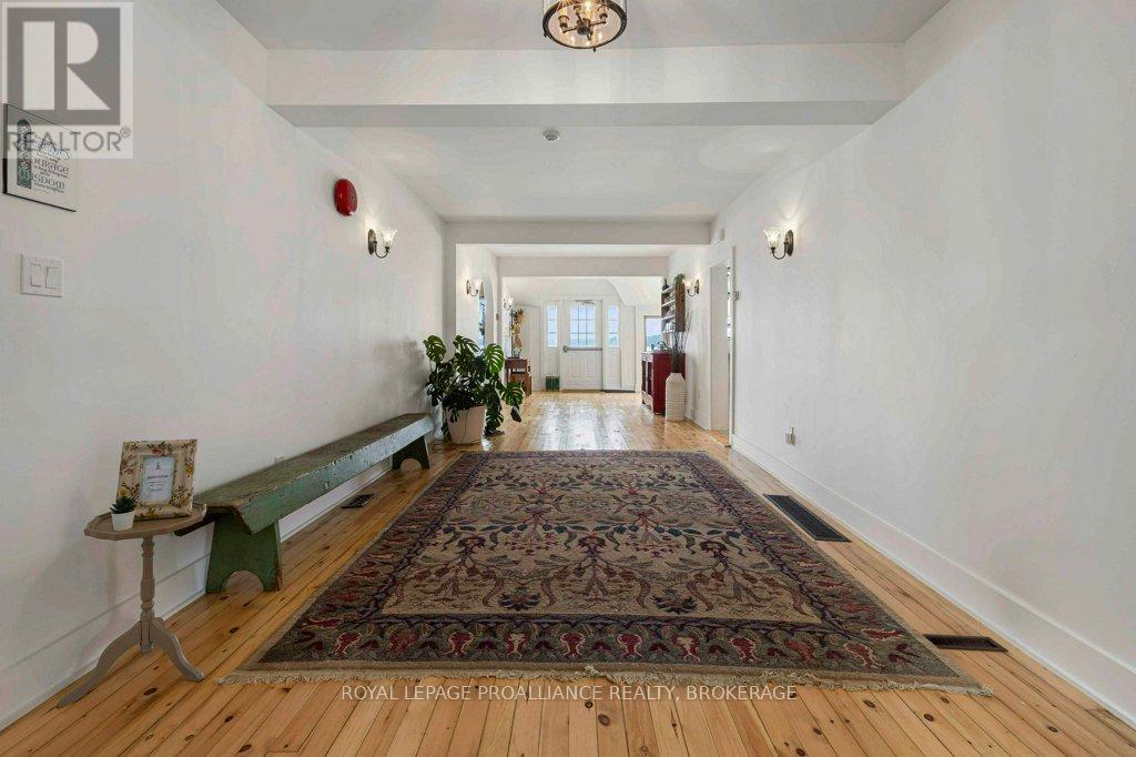 89 Waldo's Way Lane, Frontenac Islands, Ontario  K0H 2Y0 - Photo 13 - X12184543
