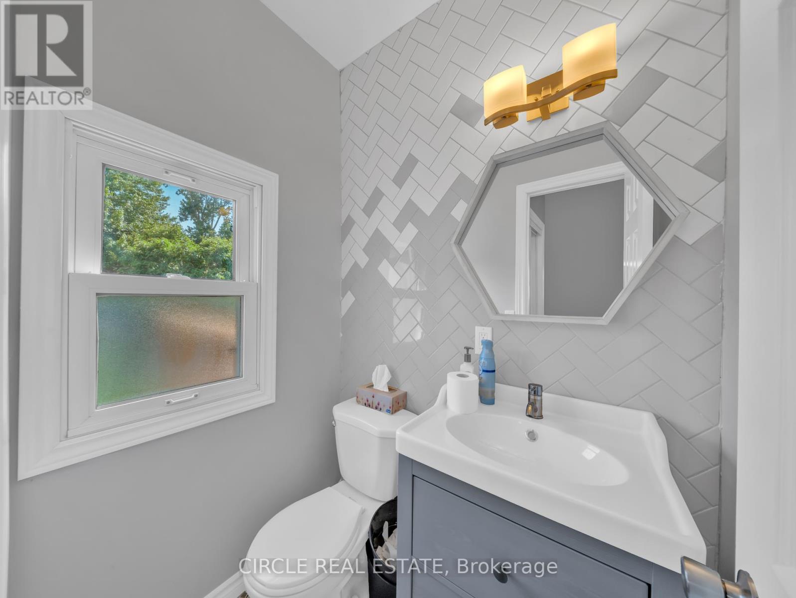 5 Maple Drive, Essex, Ontario  N0R 1J0 - Photo 31 - X12216403