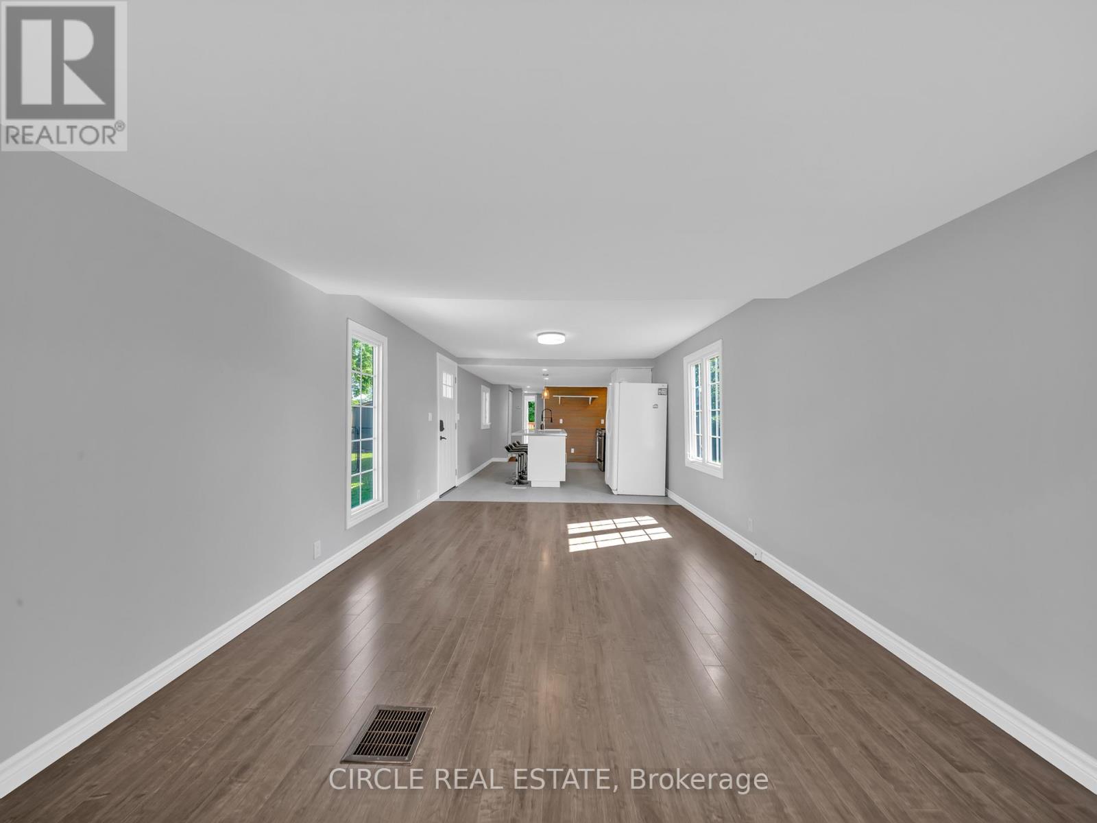 5 Maple Drive, Essex, Ontario  N0R 1J0 - Photo 18 - X12216403