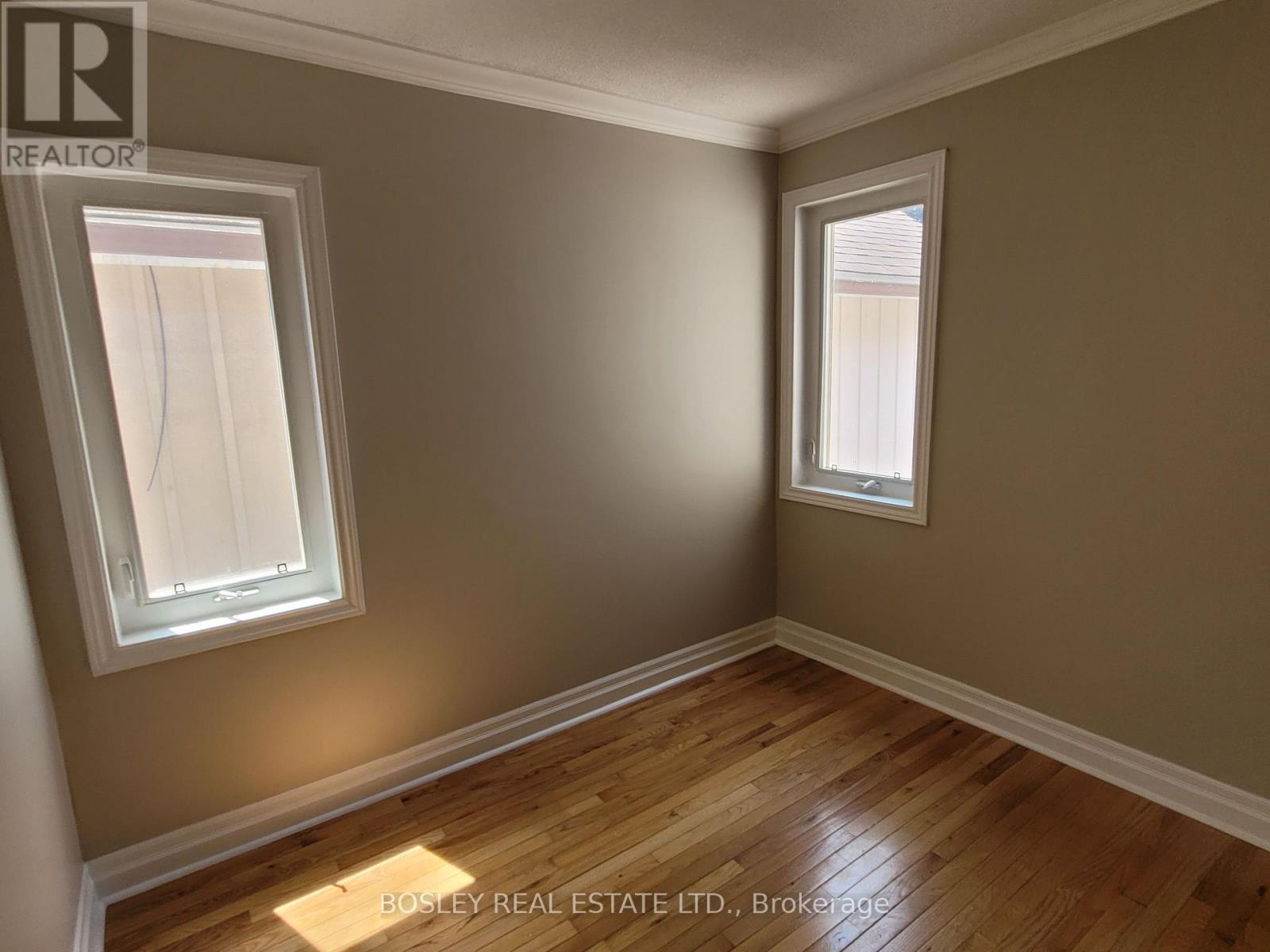 71 Rockcliffe Boulevard, Toronto, Ontario  M6N 4R4 - Photo 16 - W12216929