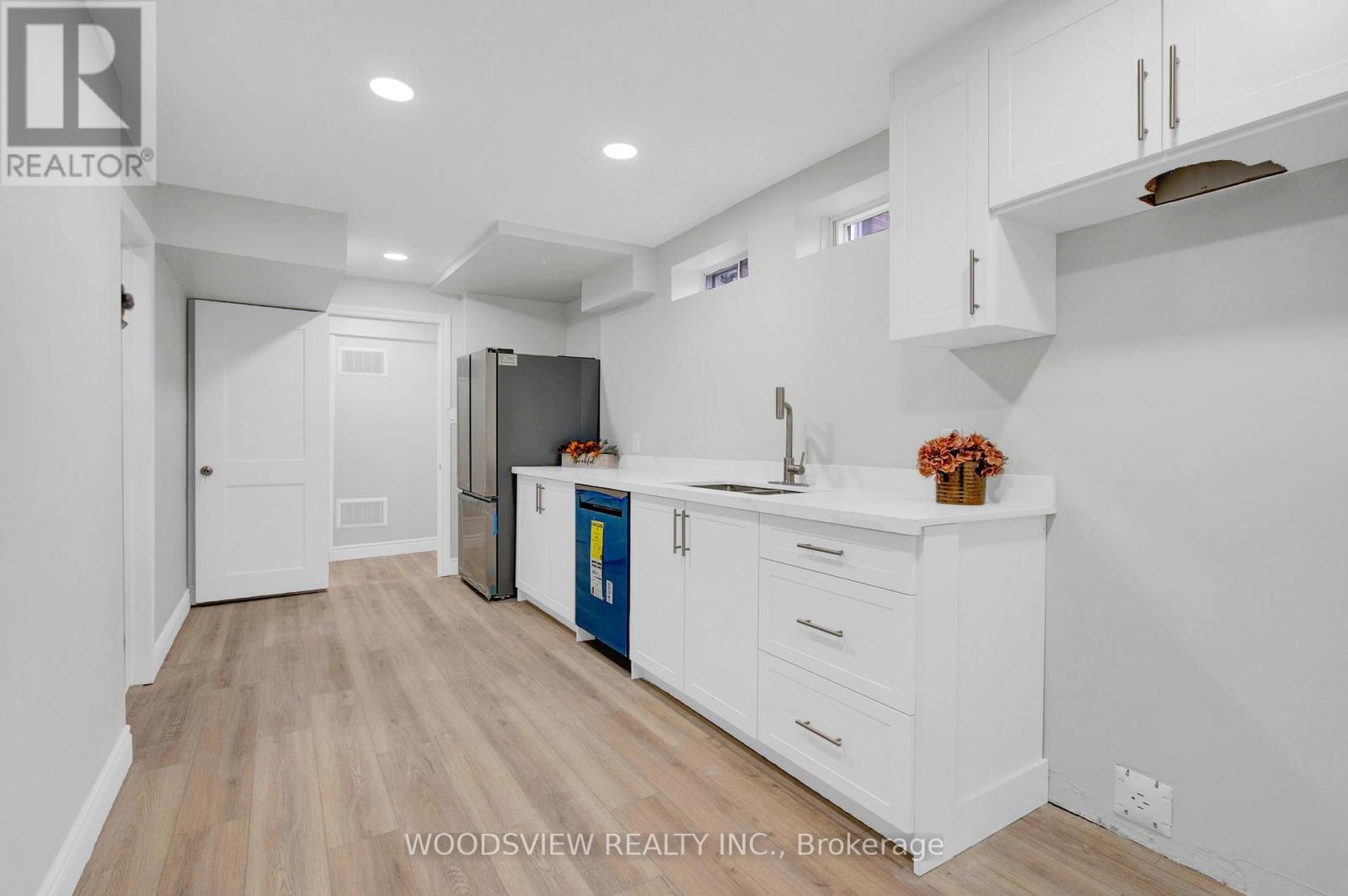 1152 Kos Boulevard, Mississauga, Ontario  L5J 4L6 - Photo 23 - W12216975