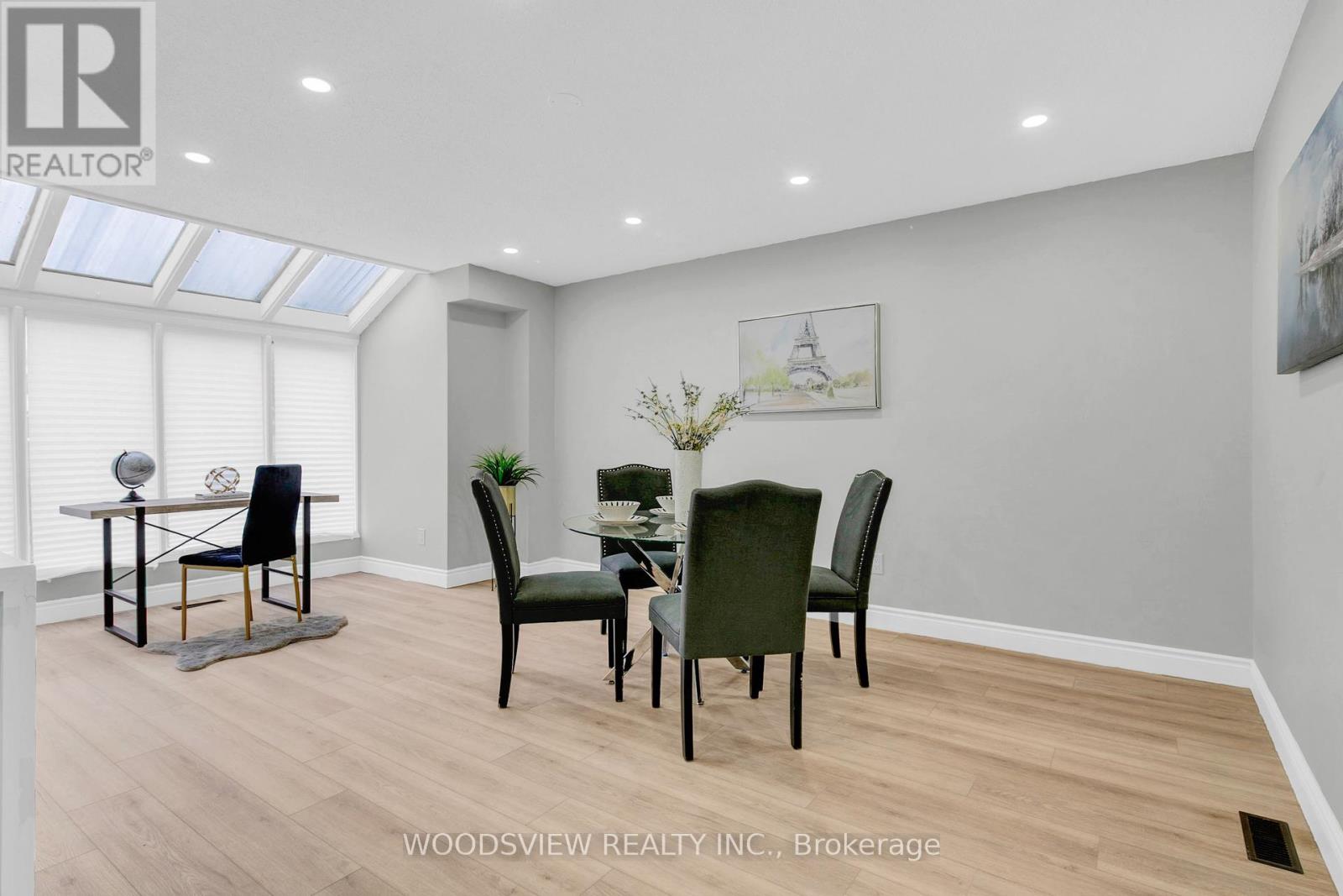 1152 Kos Boulevard, Mississauga, Ontario  L5J 4L6 - Photo 5 - W12216975