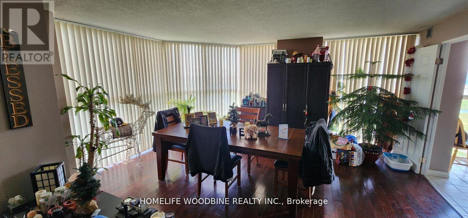 1002 - 600 Rexdale Boulevard, Toronto, Ontario  M9W 6T4 - Photo 3 - W12216996