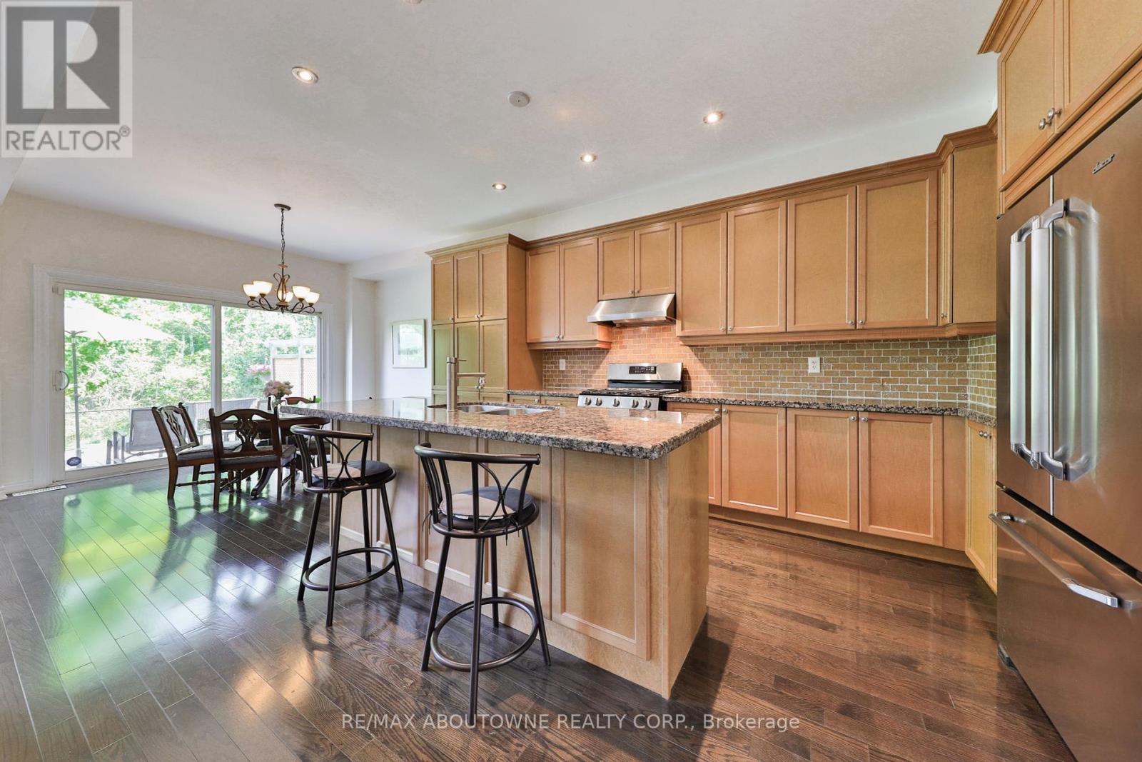 317 Nautical Boulevard, Oakville, Ontario  L6L 0C1 - Photo 14 - W12217022