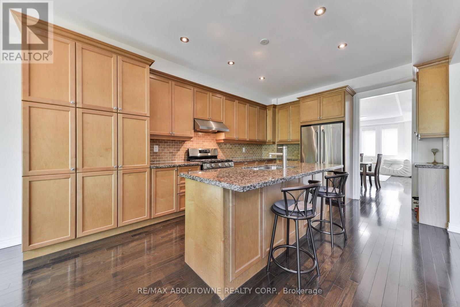 317 Nautical Boulevard, Oakville, Ontario  L6L 0C1 - Photo 17 - W12217022