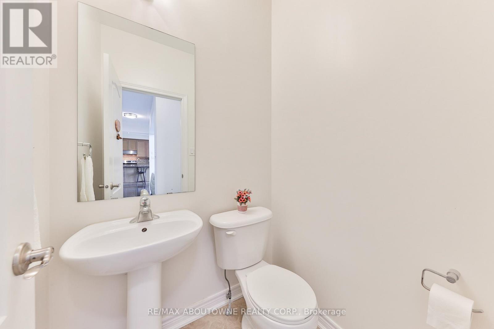 317 Nautical Boulevard, Oakville, Ontario  L6L 0C1 - Photo 27 - W12217022
