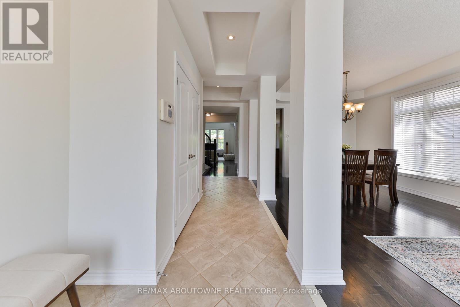 317 Nautical Boulevard, Oakville, Ontario  L6L 0C1 - Photo 7 - W12217022