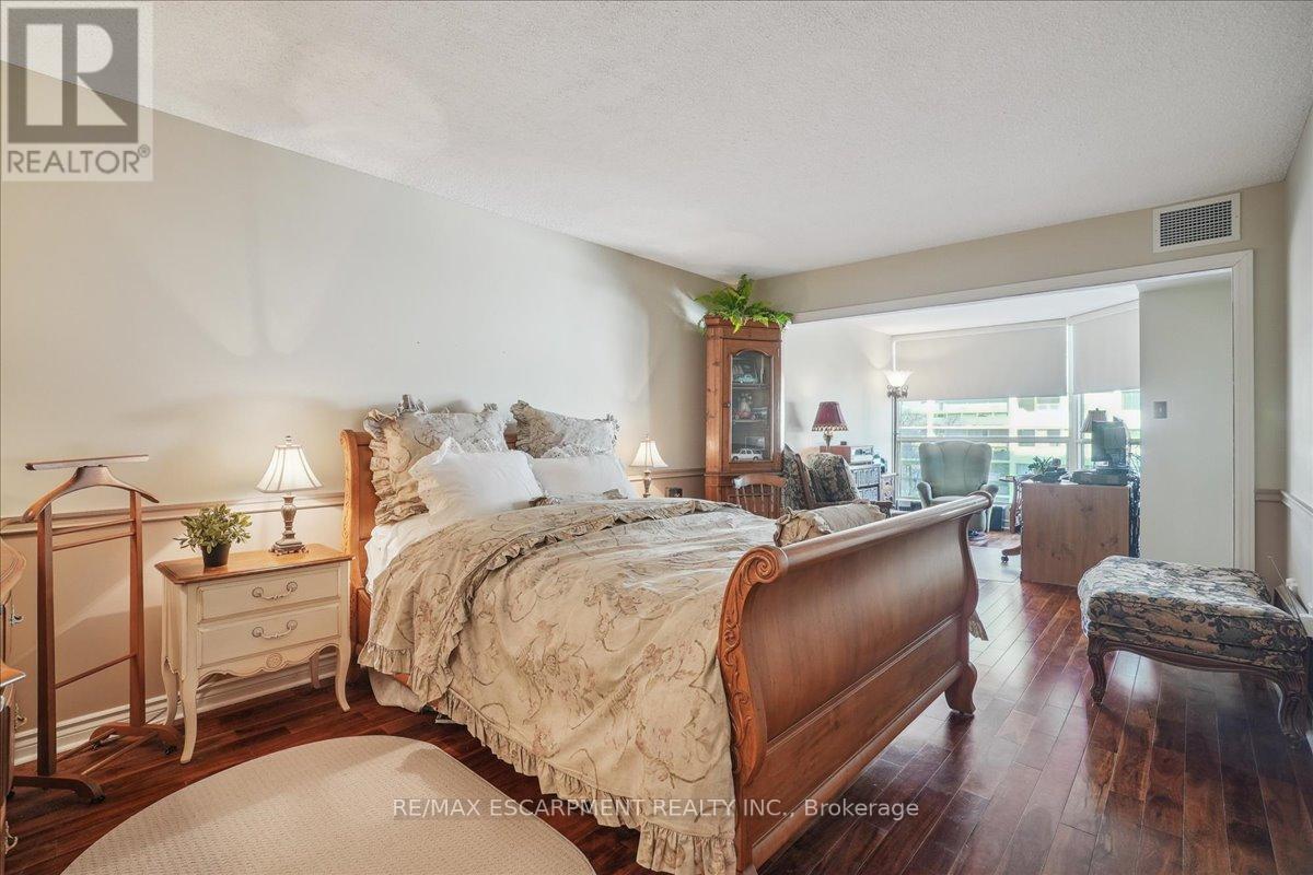 603 - 1237 North Shore Boulevard, Burlington, Ontario  L7S 1C7 - Photo 16 - W12217070