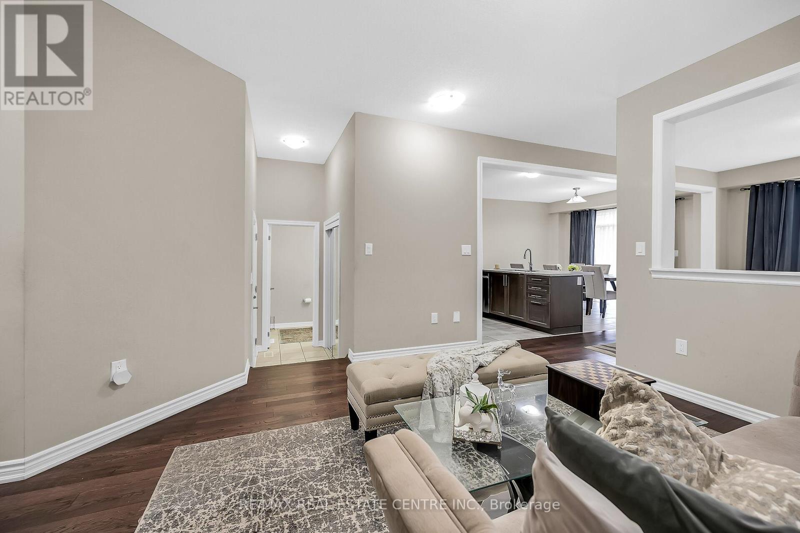 198 Whithorn Crescent, Haldimand, Ontario  N3W 0C9 - Photo 10 - X12216932