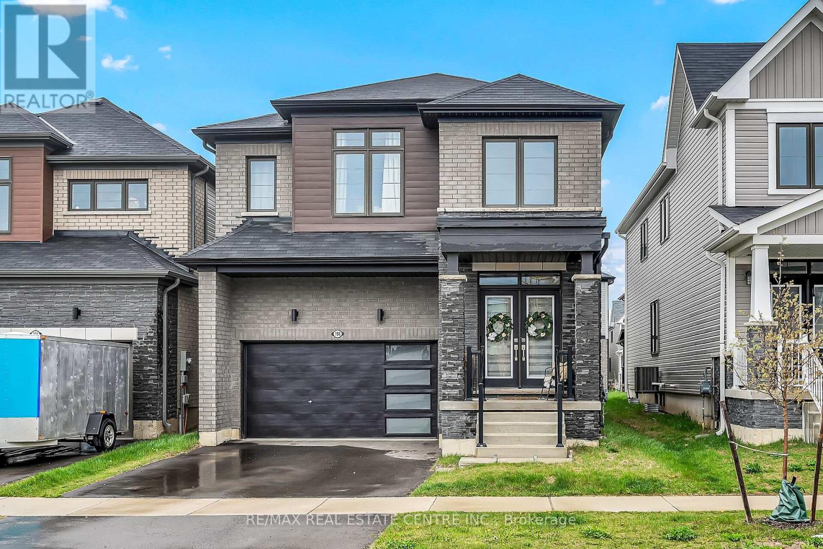 198 Whithorn Crescent, Haldimand, Ontario  N3W 0C9 - Photo 2 - X12216932