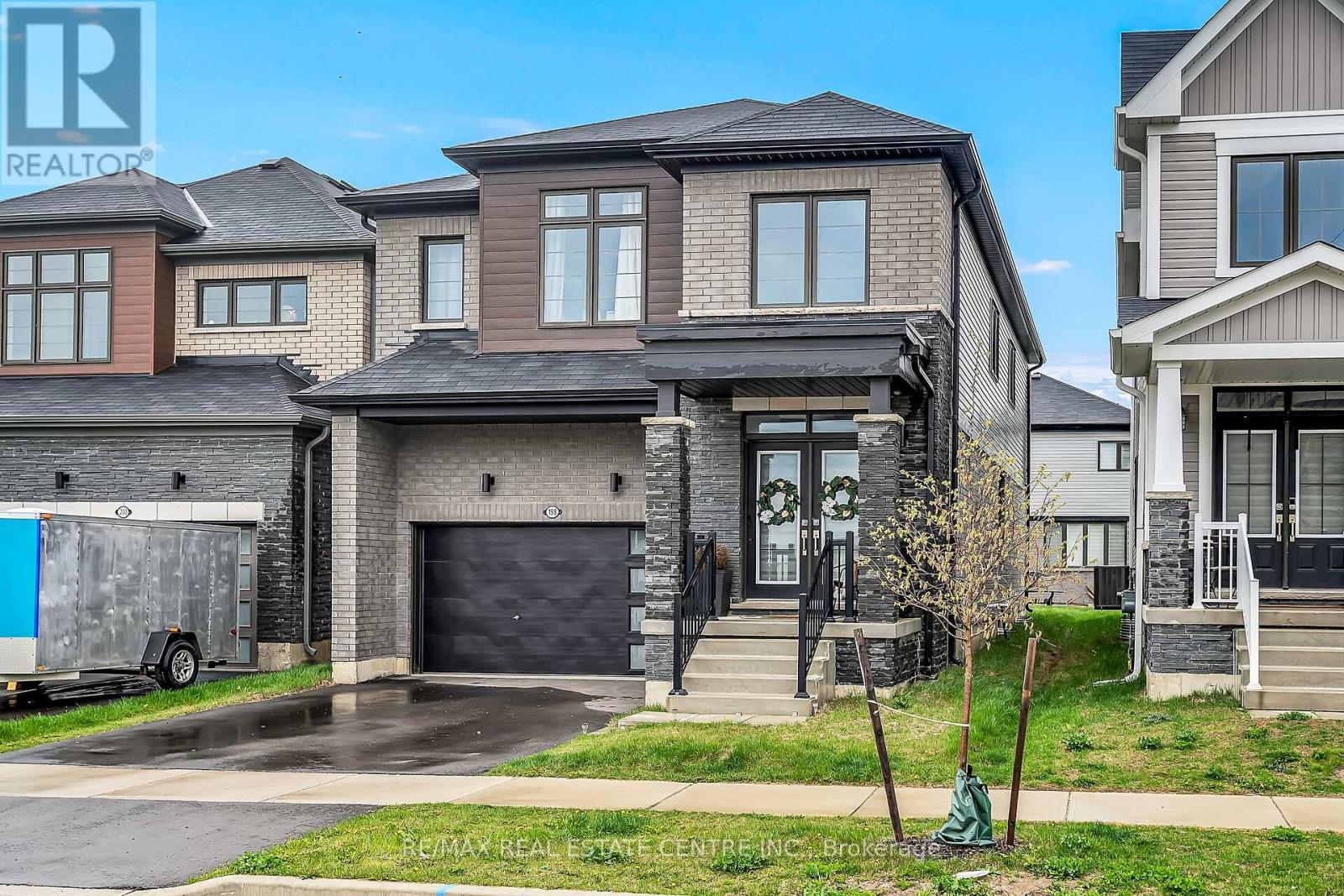 198 Whithorn Crescent, Haldimand, Ontario  N3W 0C9 - Photo 3 - X12216932