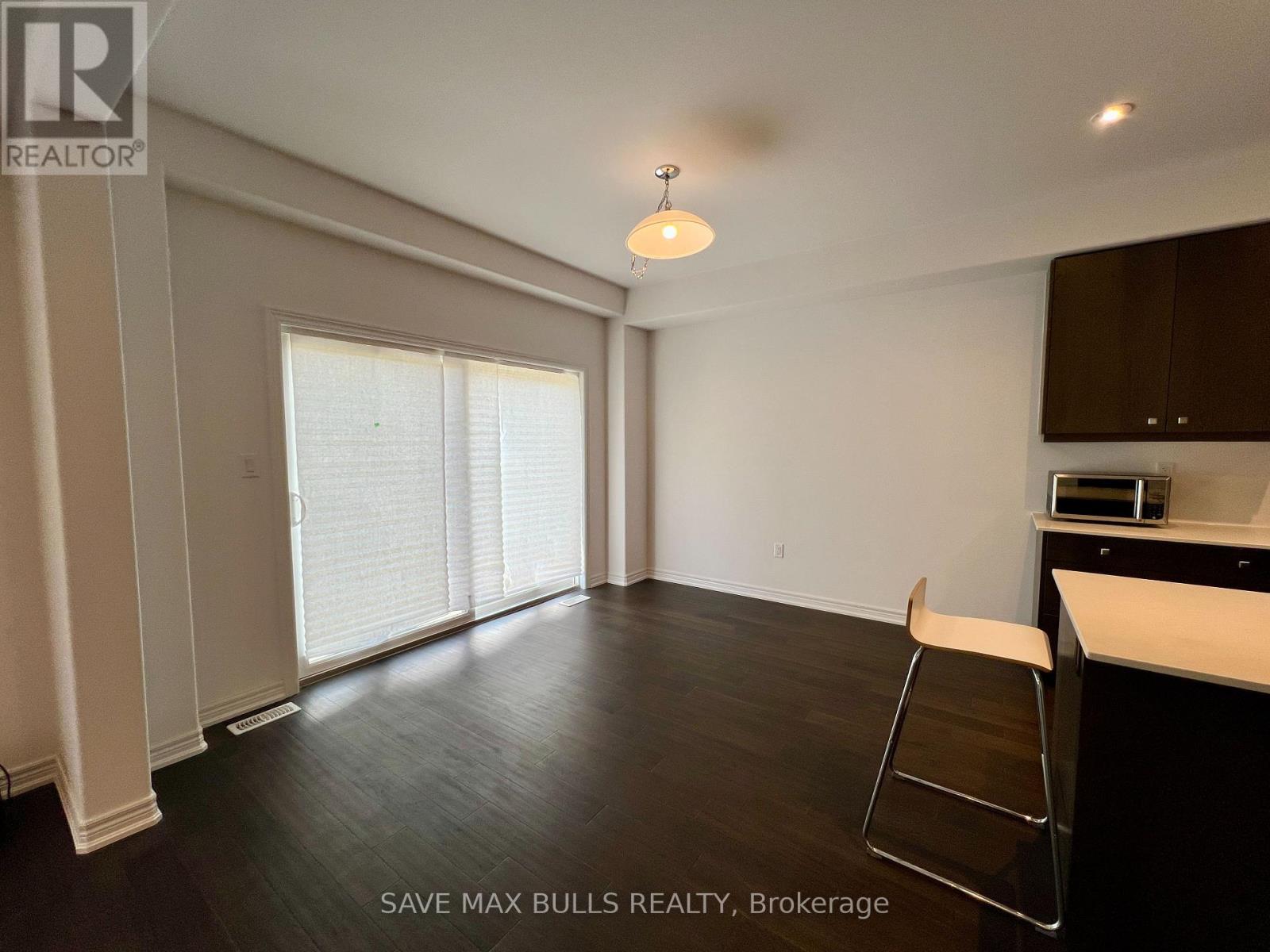 29 Mair Avenue, Brantford, Ontario  N3T 0T2 - Photo 17 - X12216960