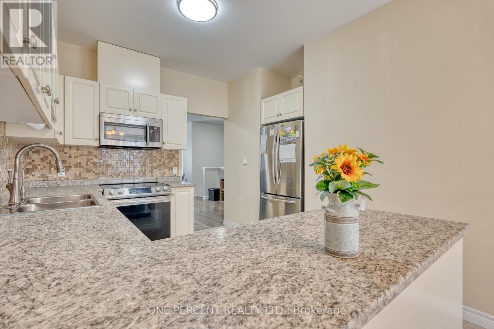 21 - 21 Stickland Lane, Hamilton, Ontario  L0R 1C0 - Photo 14 - X12216979
