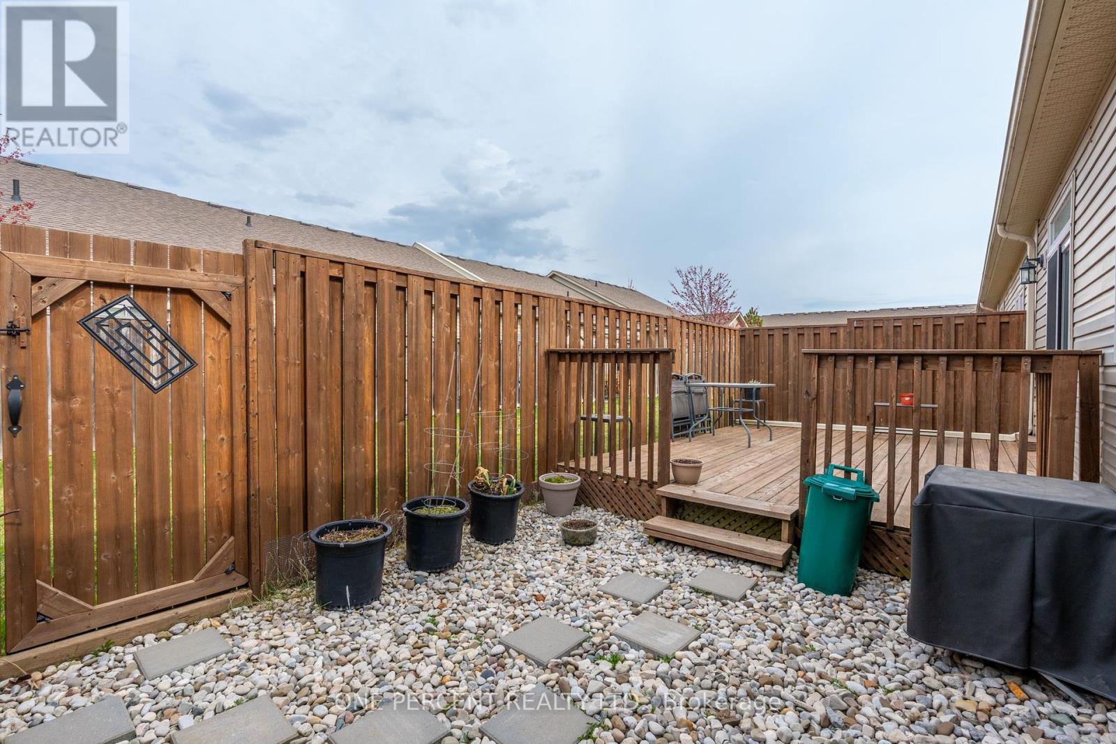 21 - 21 Stickland Lane, Hamilton, Ontario  L0R 1C0 - Photo 34 - X12216979