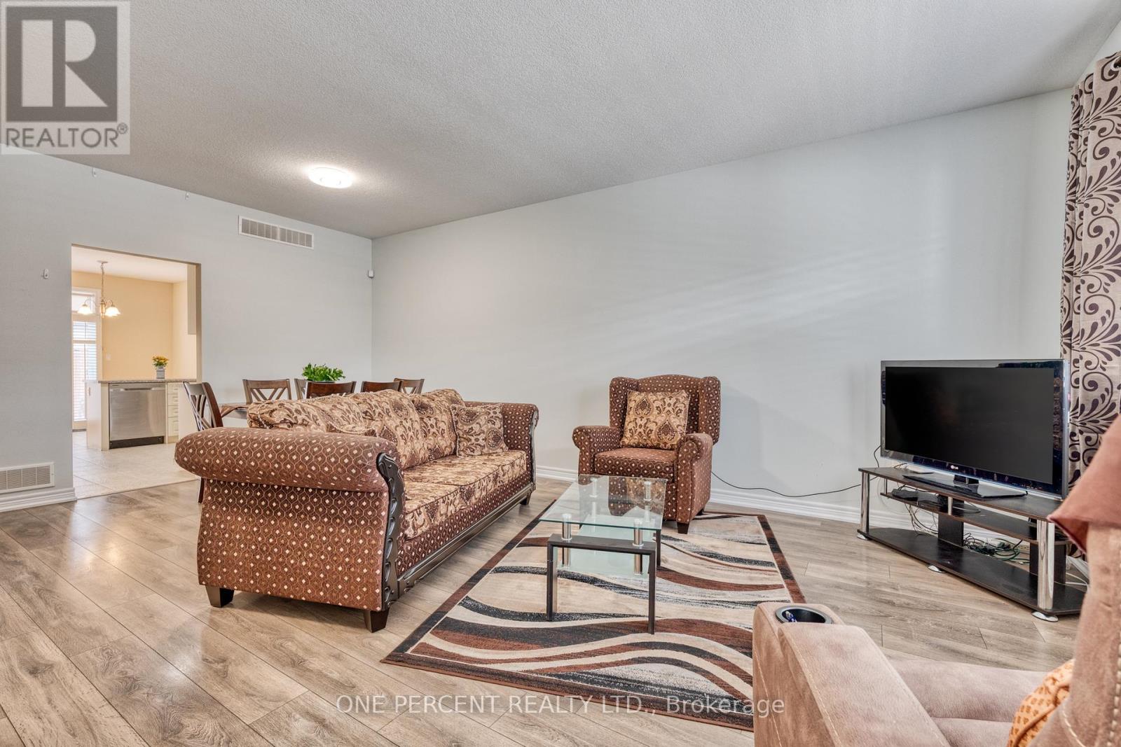 21 - 21 Stickland Lane, Hamilton, Ontario  L0R 1C0 - Photo 5 - X12216979