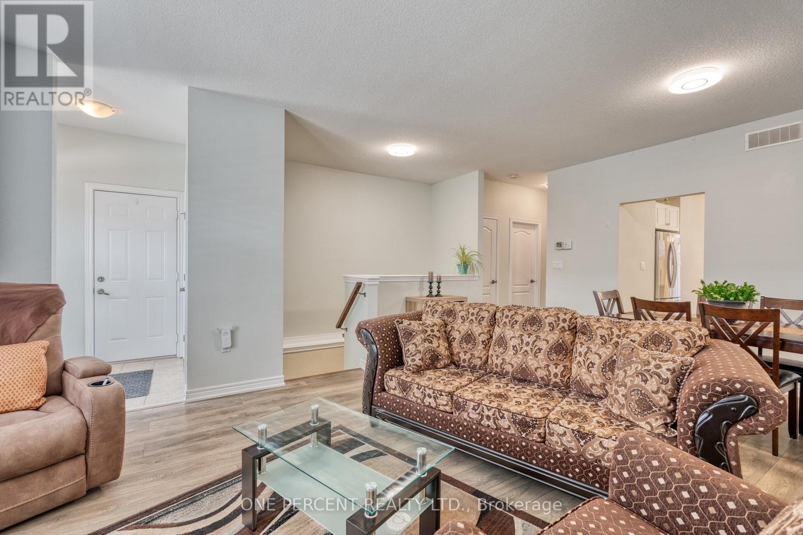 21 - 21 Stickland Lane, Hamilton, Ontario  L0R 1C0 - Photo 6 - X12216979