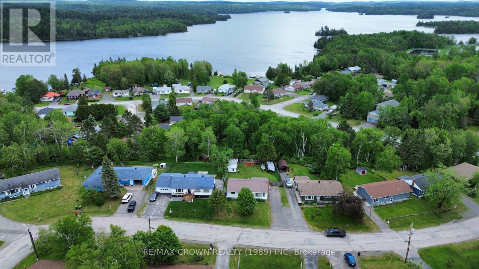36 Birch Crescent, Temagami, Ontario  P0H 2H0 - Photo 4 - X12217043