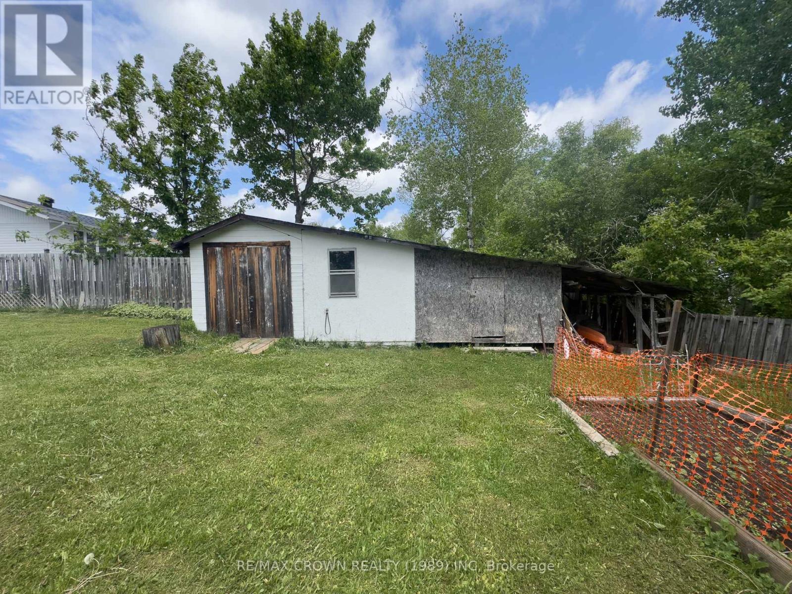 36 Birch Crescent, Temagami, Ontario  P0H 2H0 - Photo 9 - X12217043