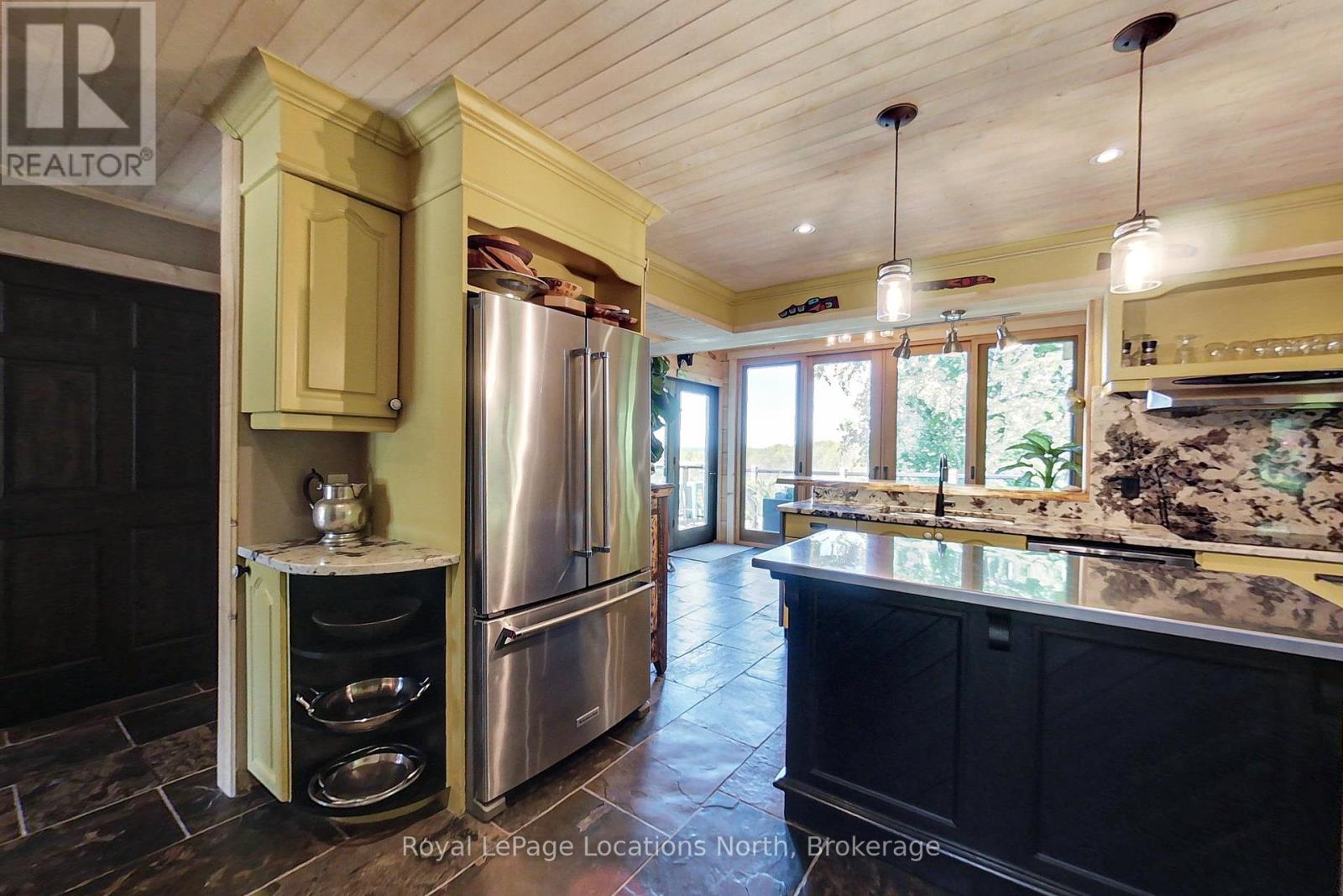 167 39th Side Road, Blue Mountains, Ontario  N0H 2P0 - Photo 17 - X12147045