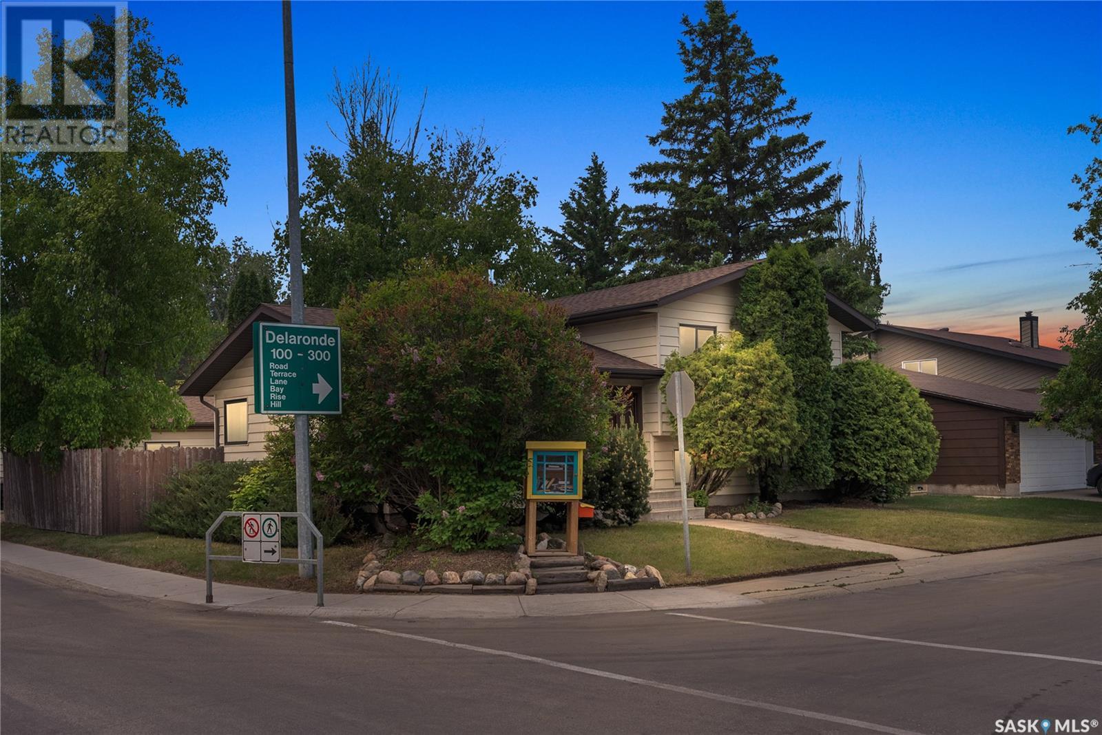 102 Delaronde Road, Saskatoon, Saskatchewan  S7J 3Y2 - Photo 2 - SK009320