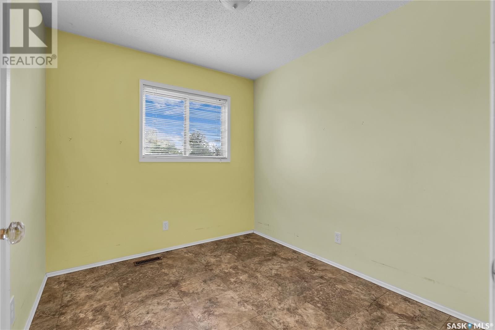 102 Delaronde Road, Saskatoon, Saskatchewan  S7J 3Y2 - Photo 27 - SK009320