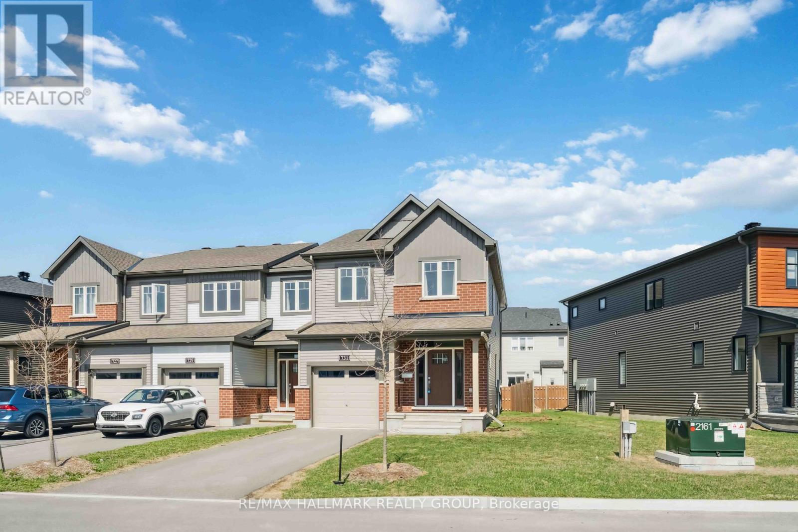 731 Sebastian Street, Ottawa, Ontario  K4A 5L1 - Photo 3 - X12164755