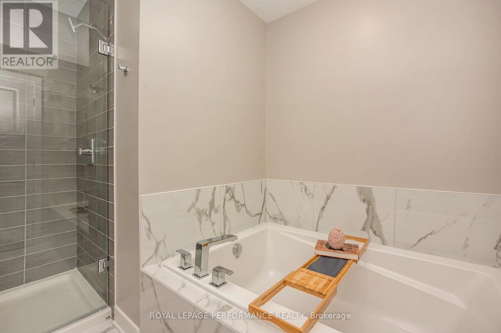 586 Triangle Street, Ottawa, Ontario  K2V 0M1 - Photo 19 - X12166186