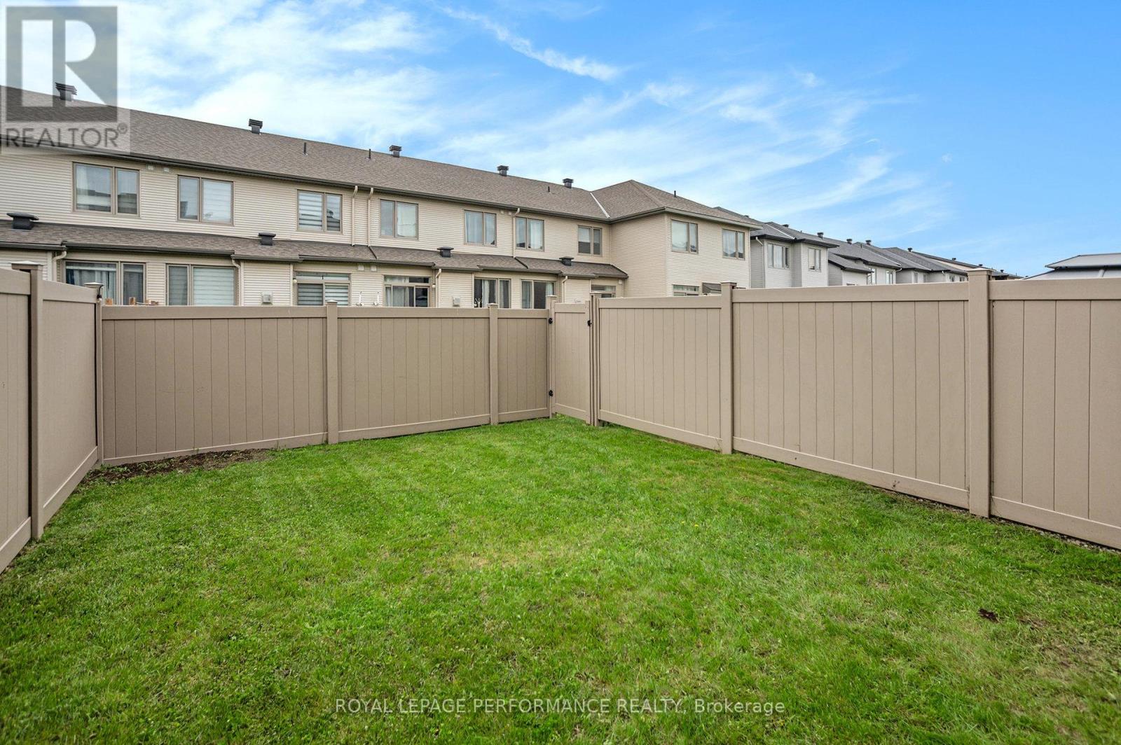 586 Triangle Street, Ottawa, Ontario  K2V 0M1 - Photo 26 - X12166186