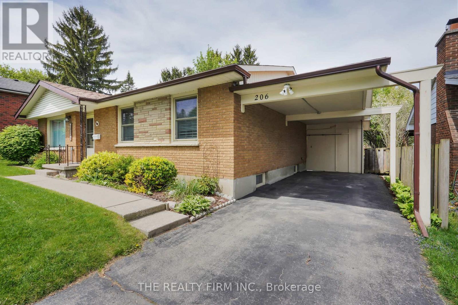 206 Tavistock Road, London South, Ontario  N6J 1Z9 - Photo 5 - X12217166