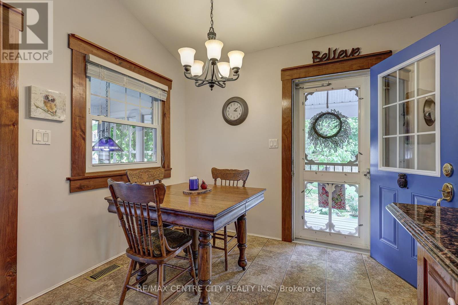 8961 Iona Road, Dutton/dunwich (Iona), Ontario  N0L 1P0 - Photo 14 - X12217167