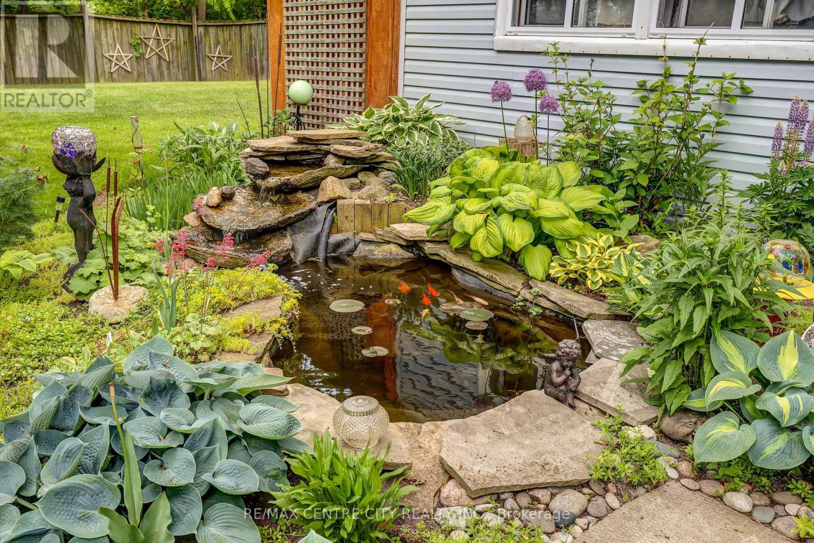 8961 Iona Road, Dutton/dunwich (Iona), Ontario  N0L 1P0 - Photo 42 - X12217167