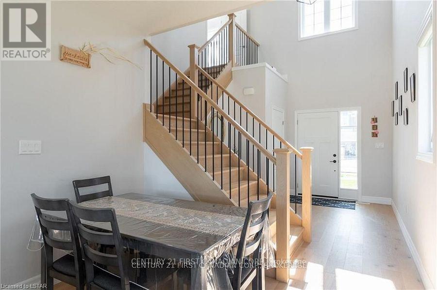 121 Basil Crescent, Middlesex Centre (Ilderton), Ontario  N0M 2A0 - Photo 10 - X12217310