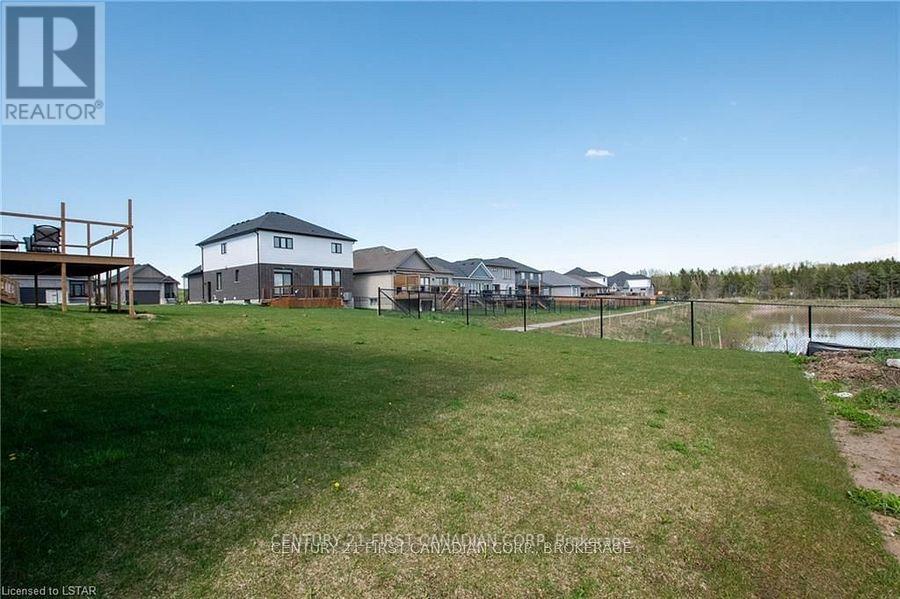 121 Basil Crescent, Middlesex Centre (Ilderton), Ontario  N0M 2A0 - Photo 46 - X12217310