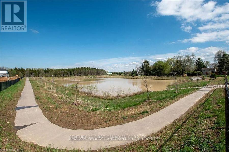 121 Basil Crescent, Middlesex Centre (Ilderton), Ontario  N0M 2A0 - Photo 47 - X12217310