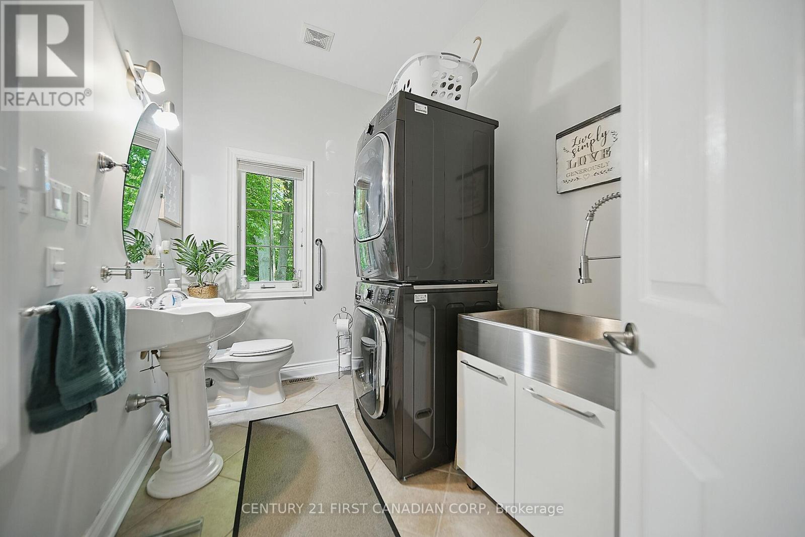 42580 Roberts Line, Central Elgin (Union), Ontario  N0L 2L0 - Photo 26 - X12217316
