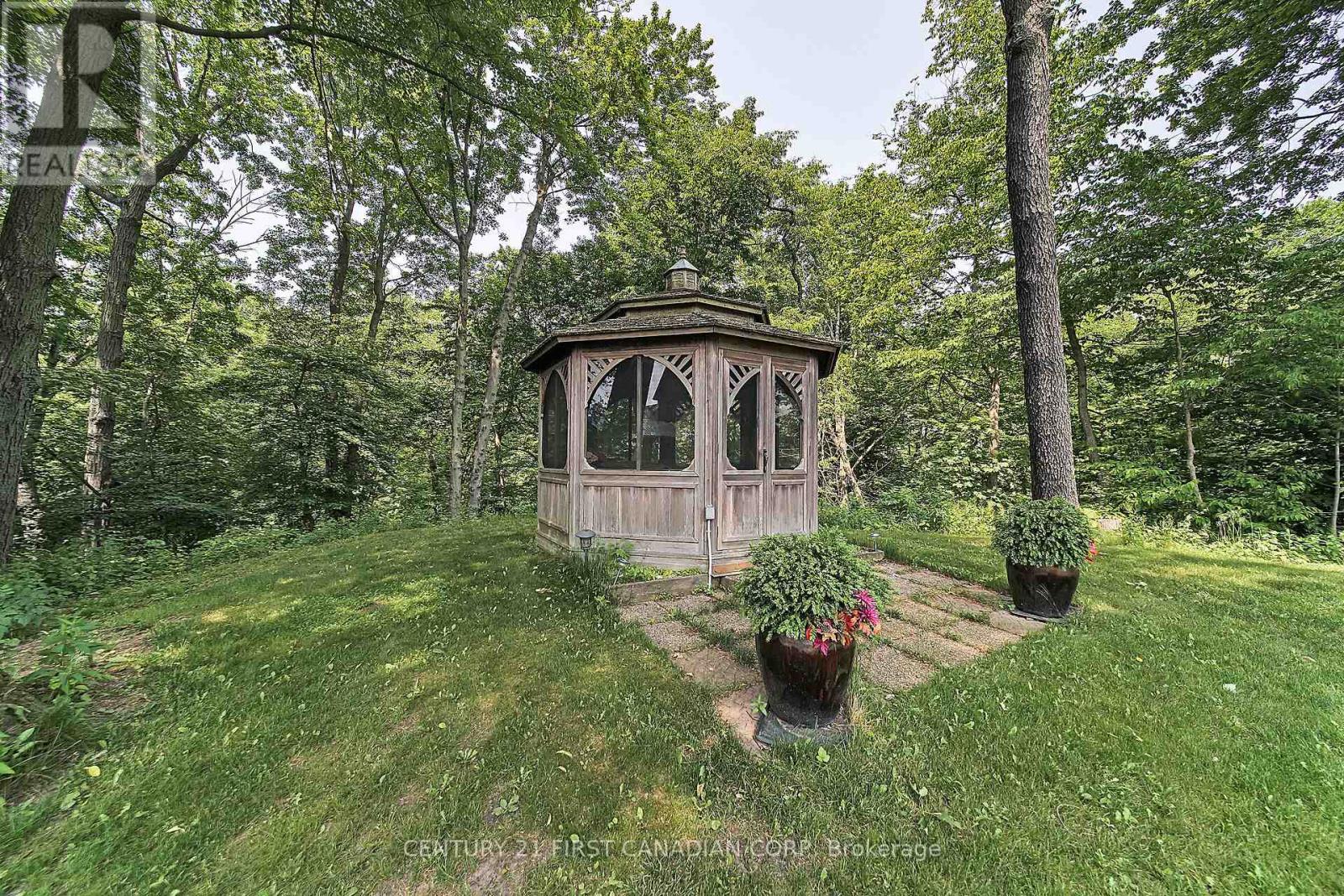42580 Roberts Line, Central Elgin (Union), Ontario  N0L 2L0 - Photo 35 - X12217316