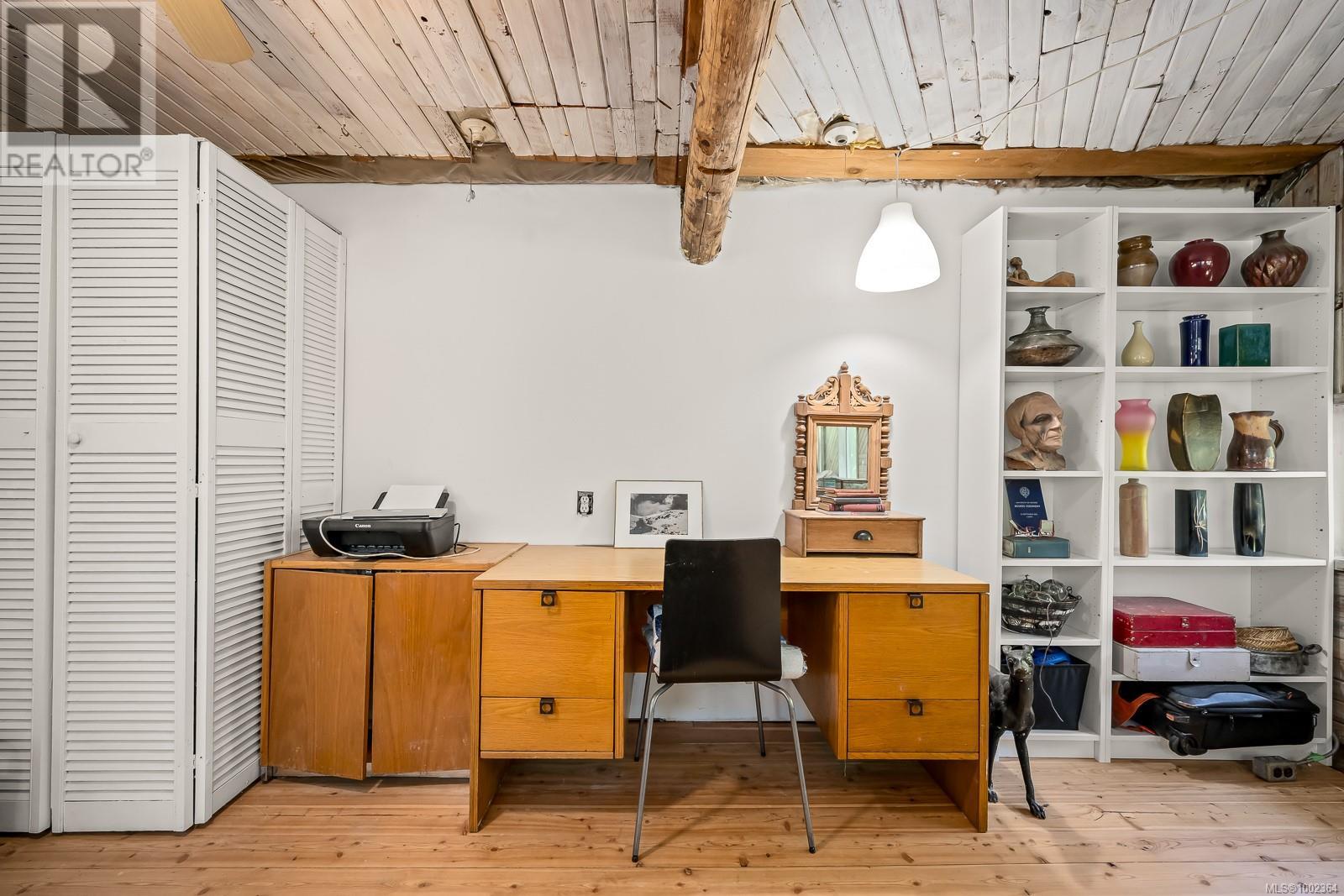 7555 Central Rd, Hornby Island, British Columbia  V0R 1Z0 - Photo 16 - 1002364