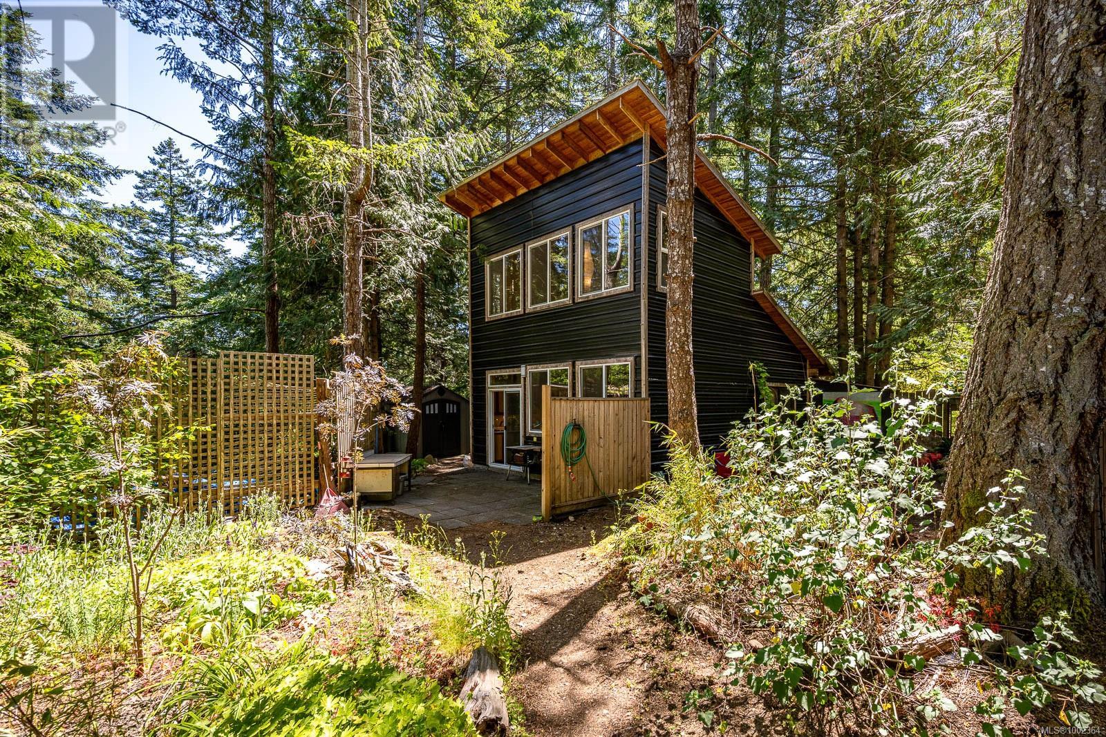 7555 Central Rd, Hornby Island, British Columbia  V0R 1Z0 - Photo 20 - 1002364