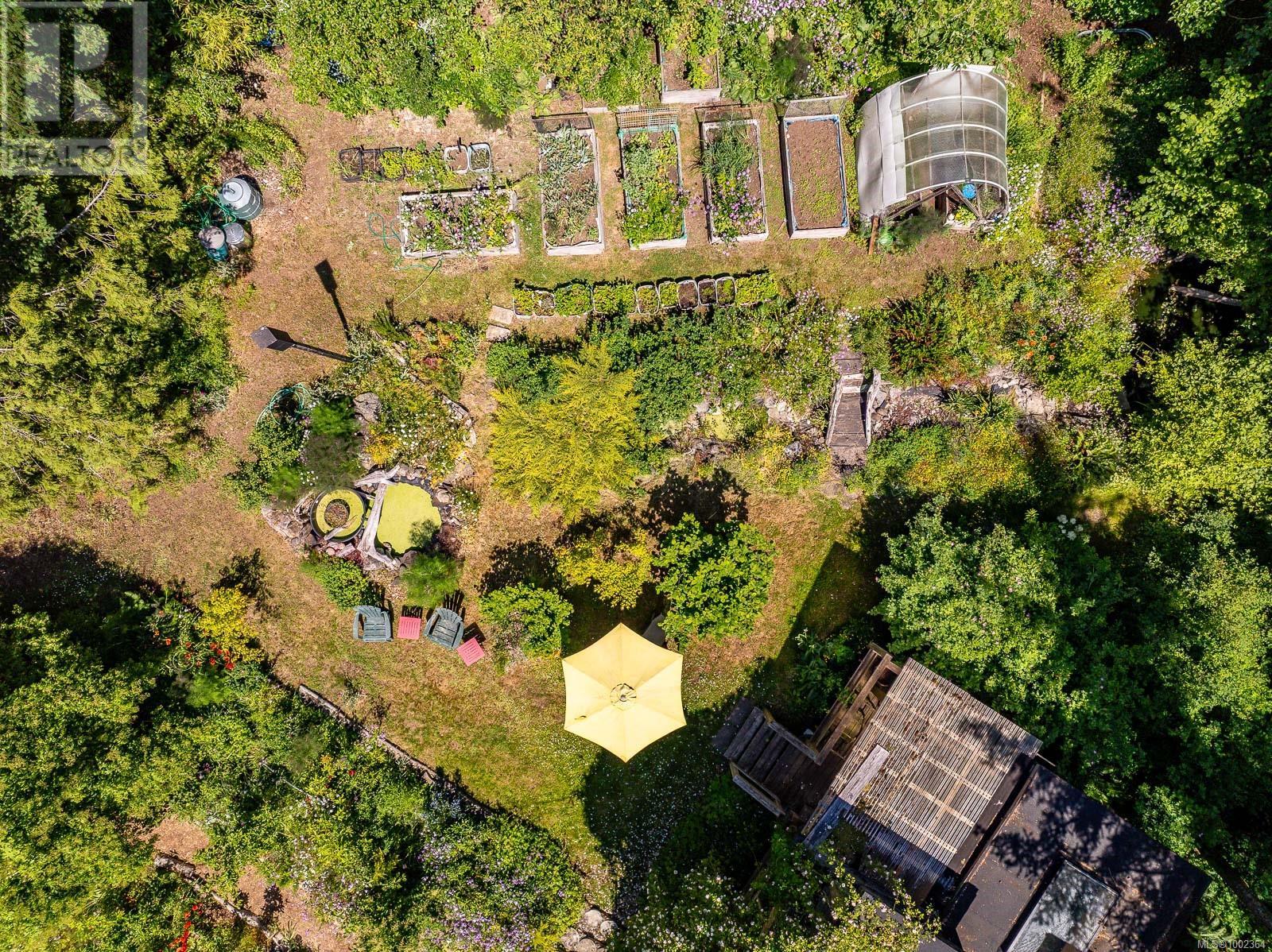 7555 Central Rd, Hornby Island, British Columbia  V0R 1Z0 - Photo 31 - 1002364