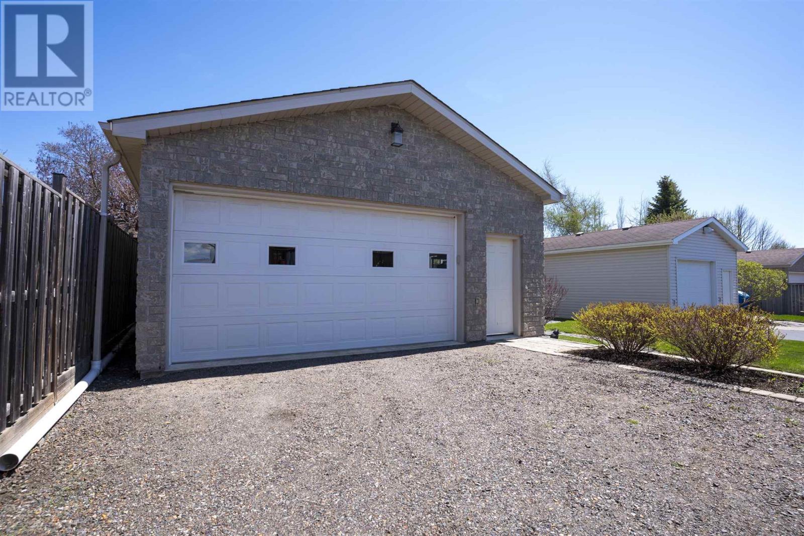 159 Saxon Dr, Thunder Bay, Ontario  P7G 1K3 - Photo 3 - TB251542