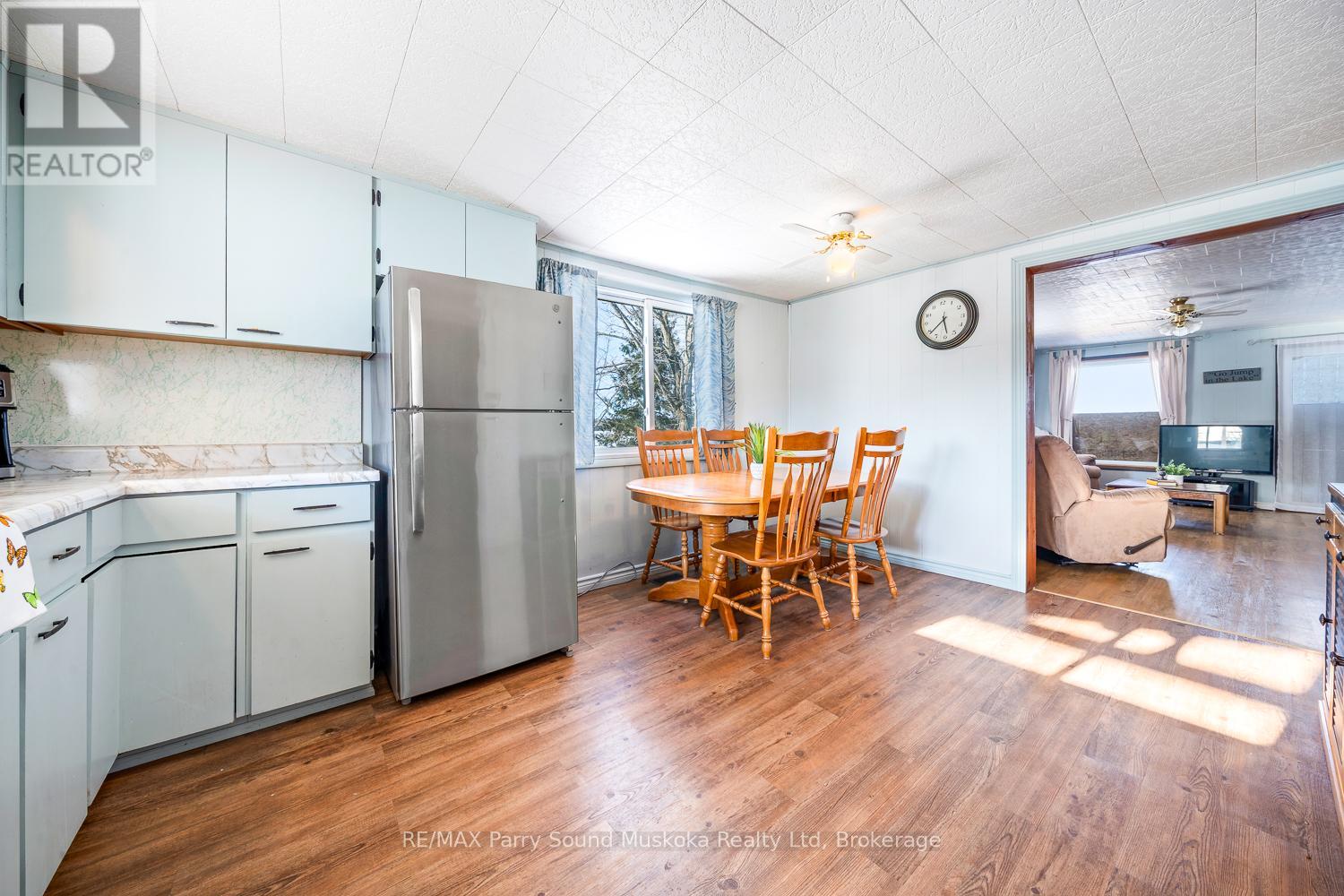 61 Stewart Street, Georgian Bay, Ontario  P0C 1H0 - Photo 27 - X12186196