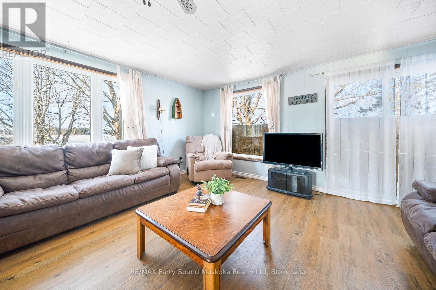 61 Stewart Street, Georgian Bay, Ontario  P0C 1H0 - Photo 20 - X12186196