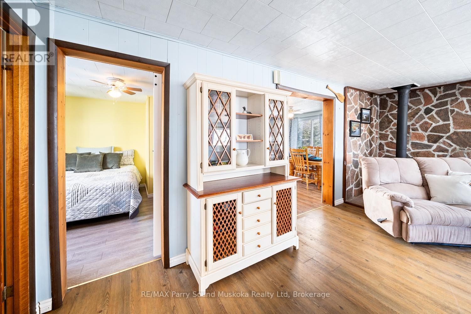 61 Stewart Street, Georgian Bay, Ontario  P0C 1H0 - Photo 15 - X12186196