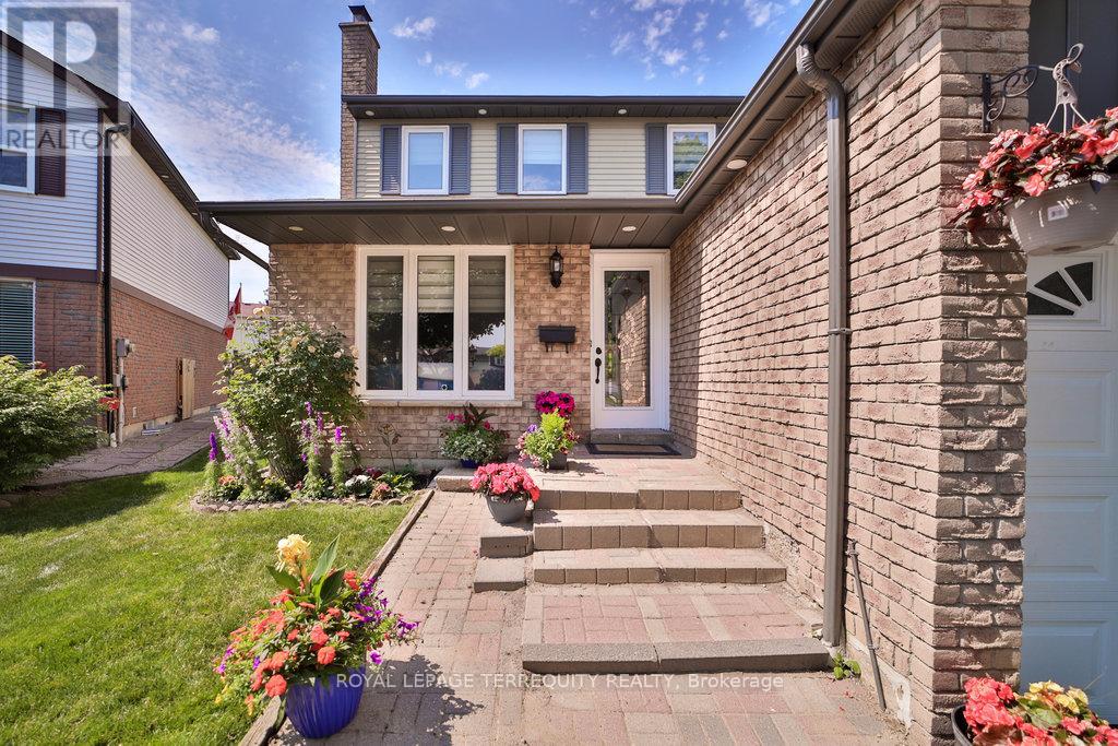 77 Warwick Castle Court, Toronto, Ontario  M1B 3E5 - Photo 3 - E12217084