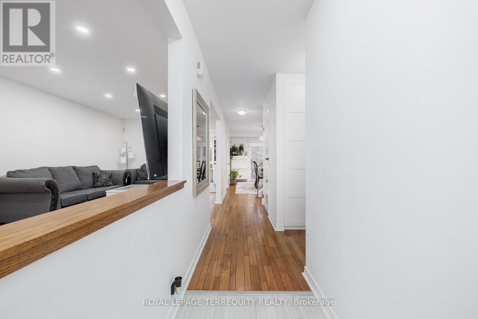 77 Warwick Castle Court, Toronto, Ontario  M1B 3E5 - Photo 5 - E12217084